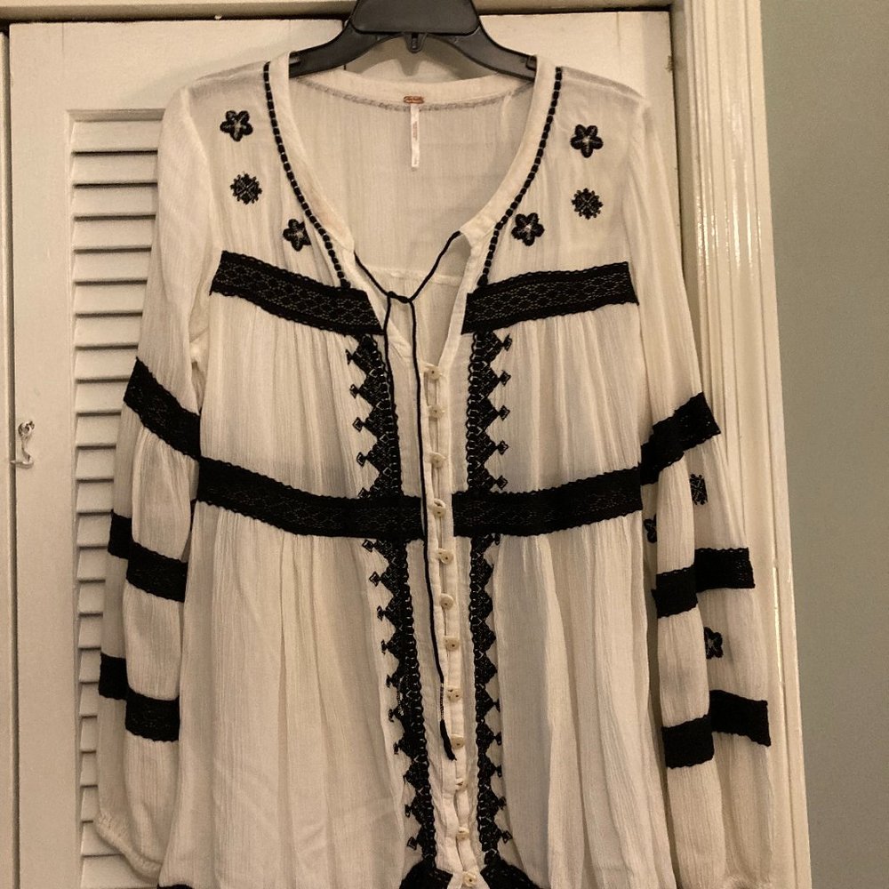 Free People Embroidered Shirt Large